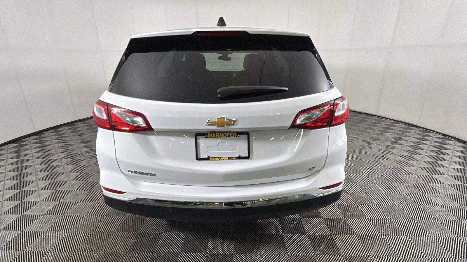 Used 2019 Chevrolet Equinox LT w/ Driver Convenience Package FWD image 4