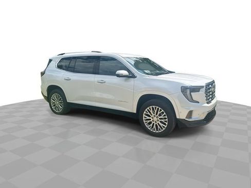 Used 2024 GMC Acadia Denali w/ Super Cruise Package FWD image 3