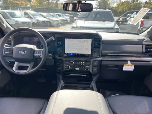 New 2026 Ford F350 Lariat w/ Black Appearance Package image 23