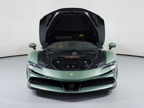 Used 2025 Ferrari SF90 Spider image 9