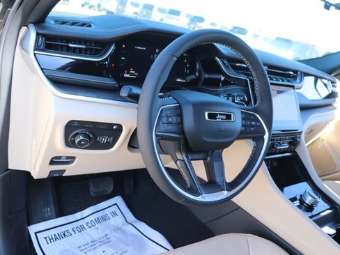 New 2024 Jeep Grand Cherokee Limited 4xe w/ Luxury Tech Group II image 13