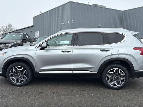 Used 2023 Hyundai Santa Fe SEL Premium image 4