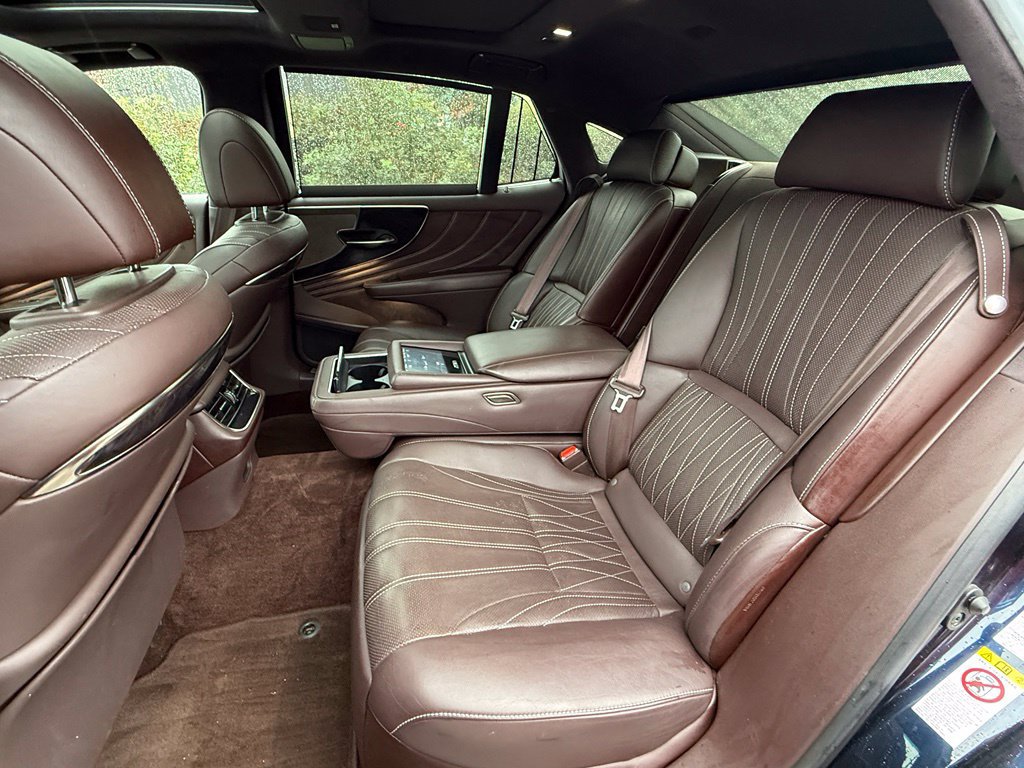 Used 2018 Lexus LS 500 w/ Luxury Package RWD image 39