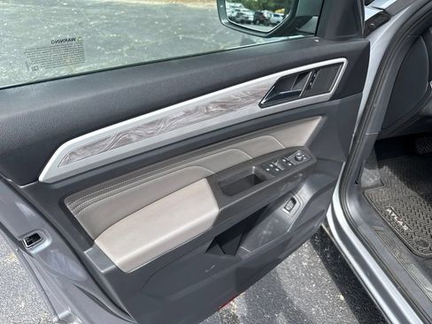 Used 2023 Volkswagen Atlas Cross Sport SE w/ Black Wheel Package FWD image 14