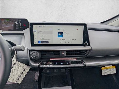 New 2026 Toyota Prius Plug-In Hybrid FWD image 13