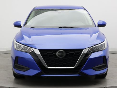 Used 2021 Nissan Sentra SV FWD image 2