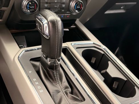 Used 2017 Ford F150 Lariat w/ Equipment Group 502A Luxury AWD/4WD image 26