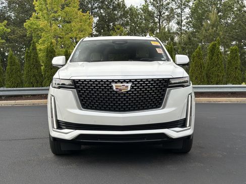 Used 2023 Cadillac Escalade ESV Premium Luxury AWD/4WD image 13