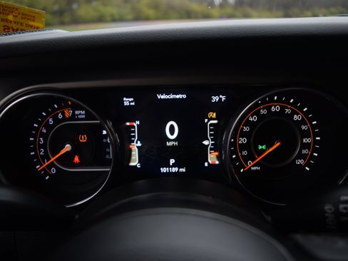 Used 2018 Jeep Wrangler Unlimited Sport S image 3