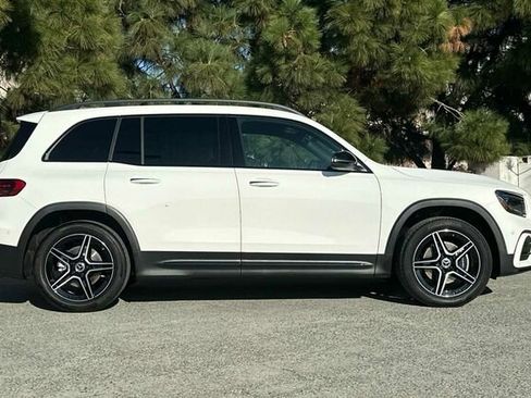 Certified 2025 Mercedes-Benz GLB 250 GLB 250 image 3