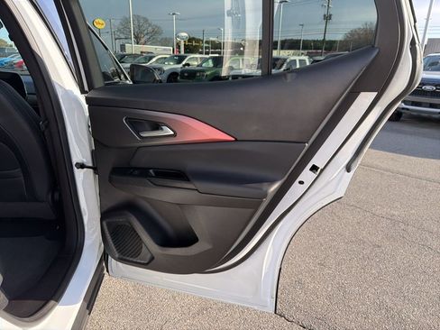 Used 2024 Chevrolet Equinox EV RS image 20