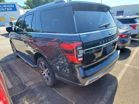 Used 2022 Ford Expedition Limited AWD/4WD image 9