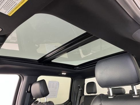 Used 2018 Ford F150 Raptor w/ Equipment Group 802A Luxury image 18