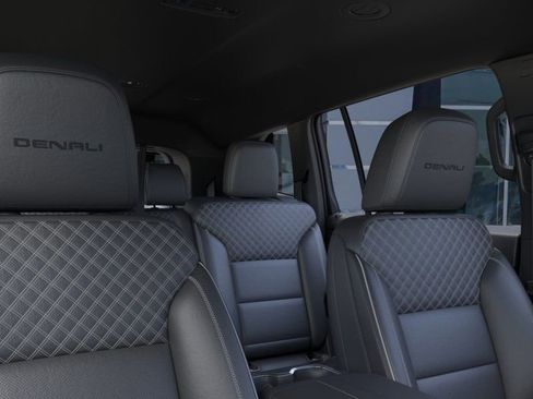 New 2025 GMC Acadia Denali image 24