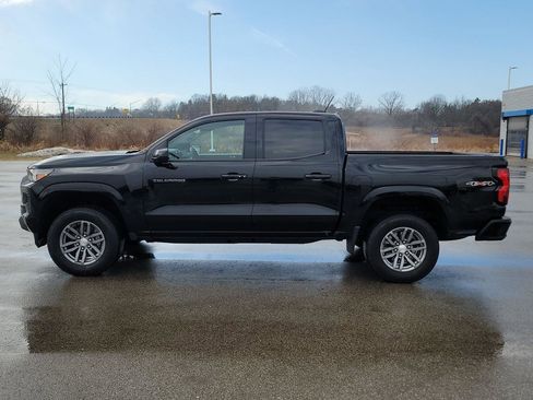 Used 2023 Chevrolet Colorado LT w/ LT Convenience Package II image 2