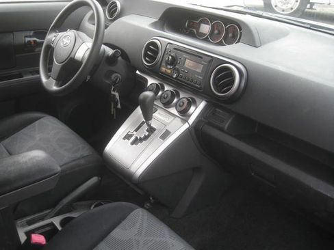 Used 2012 Scion xB image 17