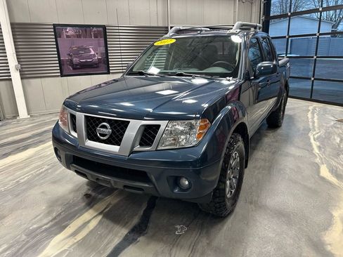 Used 2017 Nissan Frontier PRO-4X w/ Pro-4x Luxury Package image 4