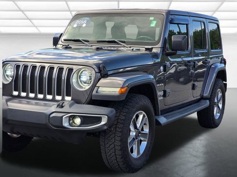 Used 2018 Jeep Wrangler Unlimited Sahara w/ LED Lighting Group AWD/4WD image 53