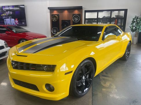 Used 2012 Chevrolet Camaro SS w/ RS Package RWD image 4