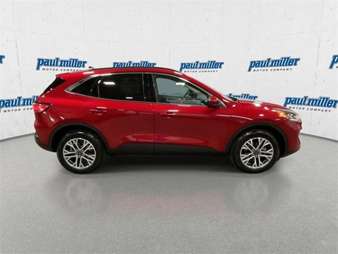 Used 2020 Ford Escape SEL image 12