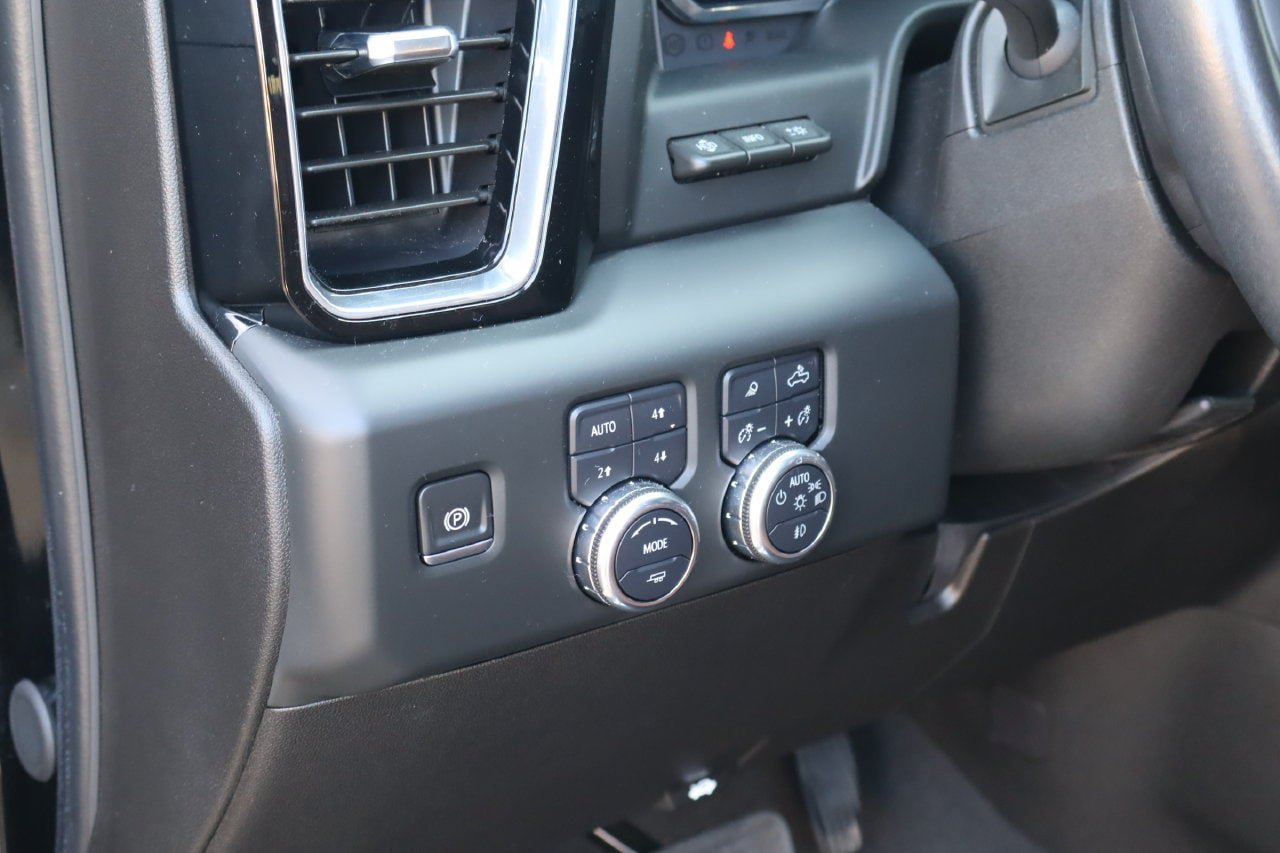 Used 2024 GMC Sierra 2500 Denali Ultimate AWD/4WD image 25