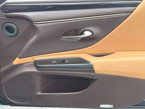 Used 2019 Lexus ES 350 w/ Accessory Package 2 FWD image 14