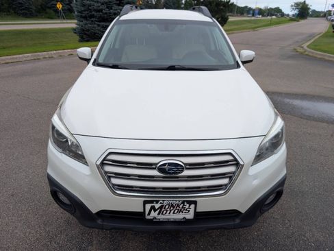 Used 2017 Subaru Outback 2.5i Premium AWD/4WD image 4