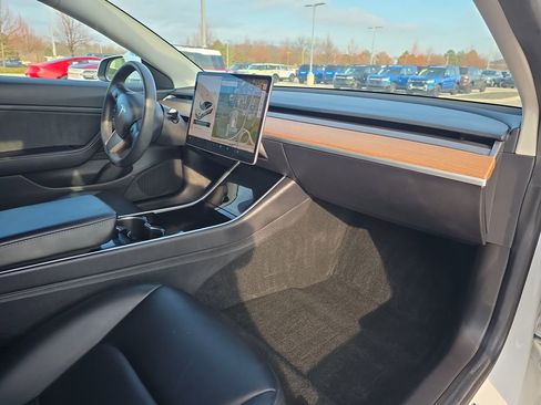 Used 2020 Tesla Model 3 Long Range image 15