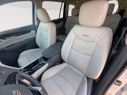 Certified 2024 Cadillac XT6 Premium Luxury image 23