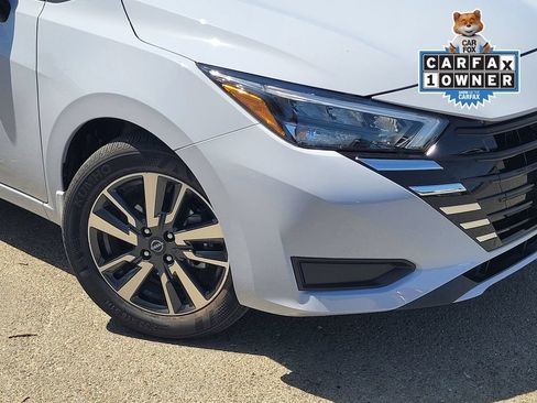 Used 2025 Nissan Versa SV w/ Trunk Package FWD image 9