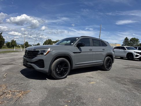 New 2026 Volkswagen Atlas Cross Sport SEL R-Line image 1