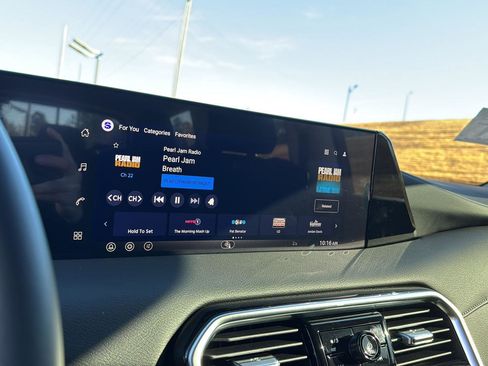 New 2026 Nissan Armada SV image 21