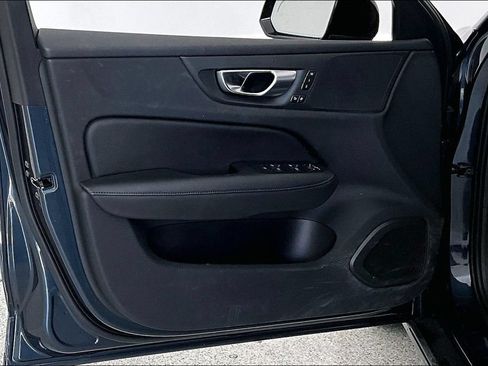 Used 2025 Volvo S60 B5 Core FWD image 21