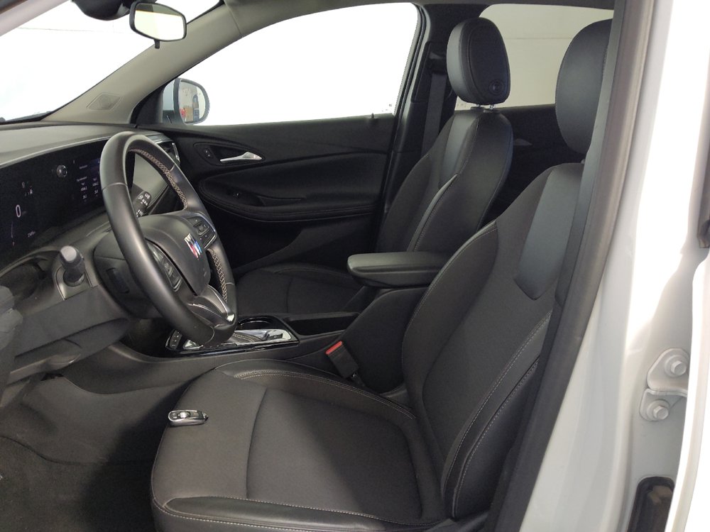Used 2025 Buick Encore GX Preferred AWD/4WD image 17
