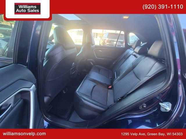 Used 2019 Toyota RAV4 XSE w/ XSE Weather Package AWD/4WD image 11