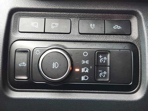 Used 2024 Ford F250 Platinum w/ FX4 Off-Road Package image 20