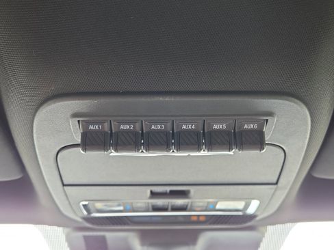 Used 2024 Ford F250 Platinum image 31