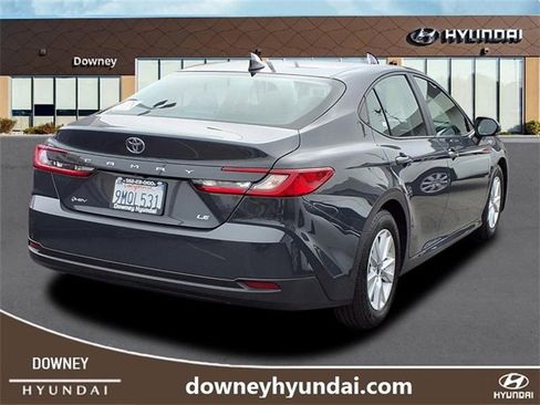 Used 2025 Toyota Camry LE image 4