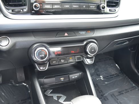 Used 2023 Kia Rio S w/ Technology Package image 12