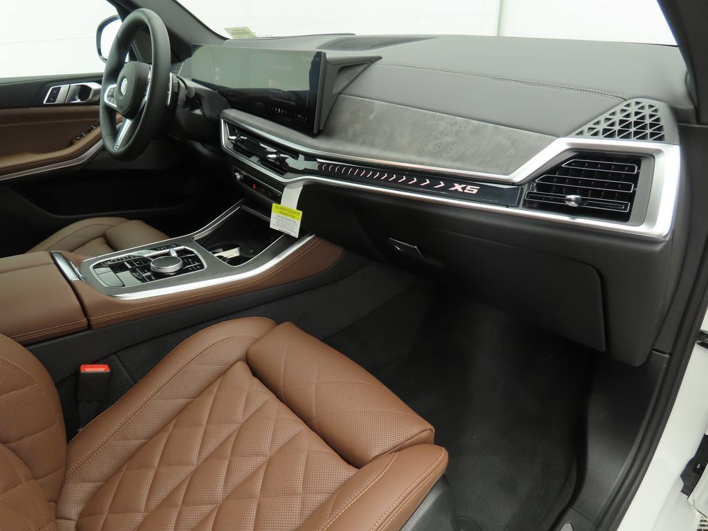 New 2026 BMW 840i Convertible RWD image 16