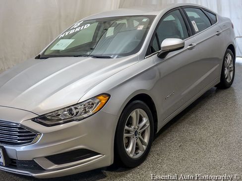 Used 2018 Ford Fusion S FWD image 4