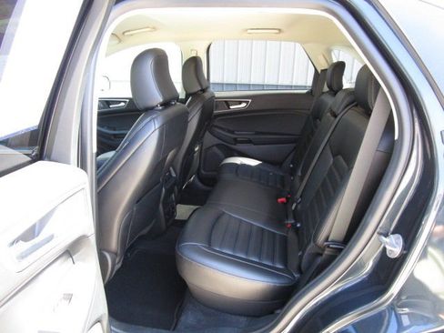 Used 2023 Ford Edge SEL w/ Convenience Package AWD/4WD image 11