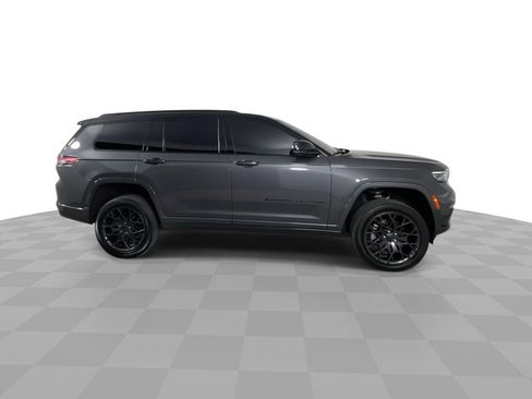 Used 2024 Jeep Grand Cherokee L Summit w/ High Altitude Package image 9