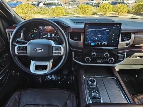 Used 2024 Ford Expedition Max Limited image 25