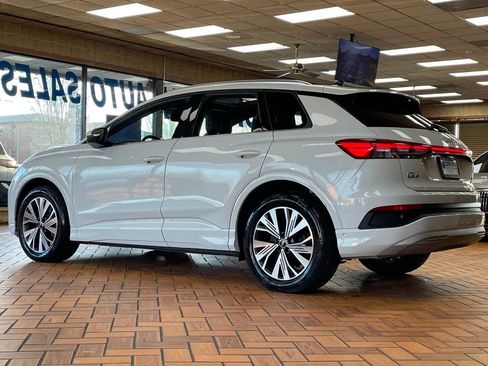 Used 2023 Audi Q4 e-tron Premium Plus w/ Premium Plus image 7