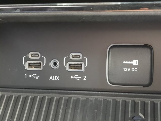 New 2027 Jeep Grand Cherokee Limited RWD image 25