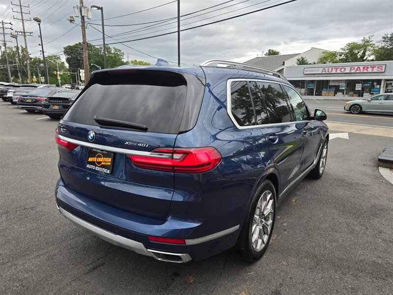 Used 2021 BMW X7 xDrive40i w/ Premium Package AWD/4WD image 3