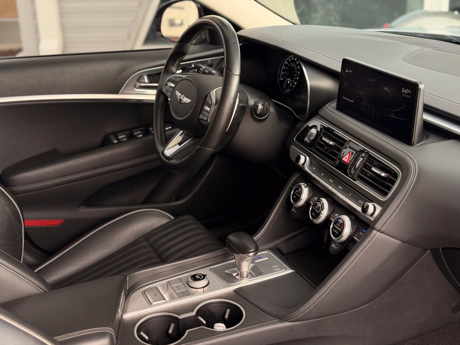Used 2022 Genesis G70 3.3T RWD image 22