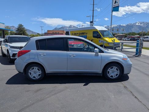 Used 2012 Nissan Versa 1.8 S w/ Plus Pkg FWD image 2