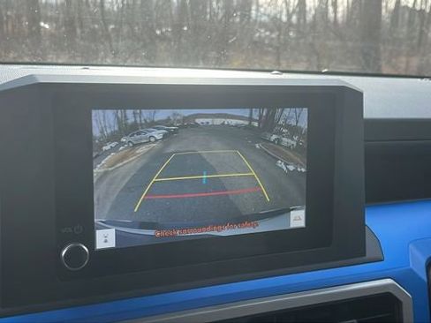 Used 2024 Toyota Tacoma TRD Off-Road image 16